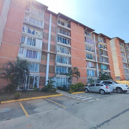 Apartamento Frente Al Aeropuerto De マイケティア エクステリア 写真